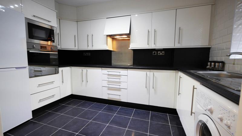 /Links View Court
Whitefield 
M45 7HP - Property Image